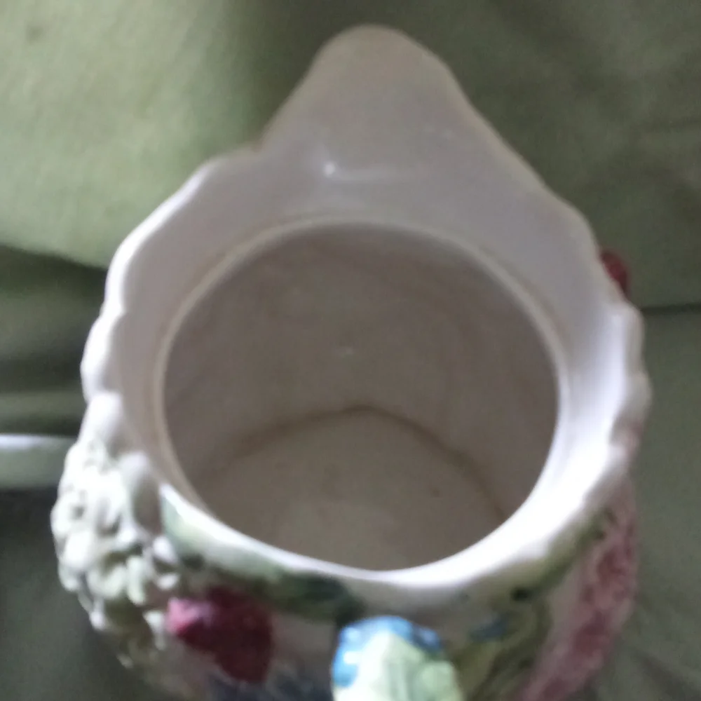 Lovely 3 dimensional shabby chic ceramic pitcher